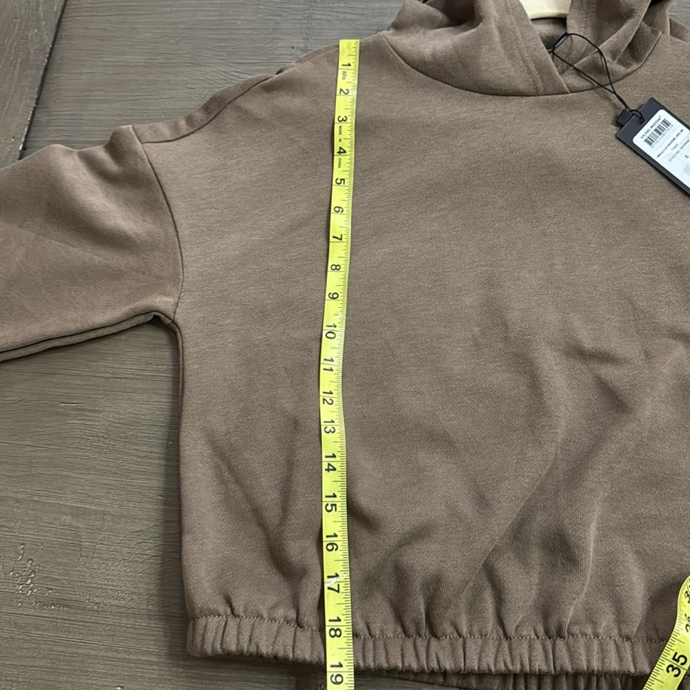 NWT Vero Moda Cropped Hoodie - Picture 6 of 6